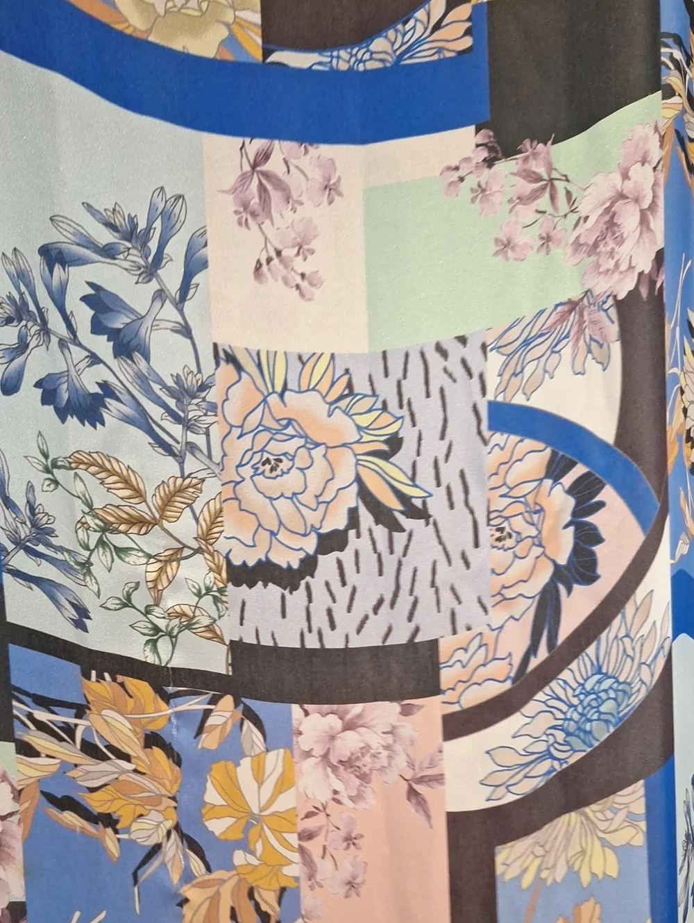Navigo Cruise Classics Blue Floral Patchwork Silk Scarf